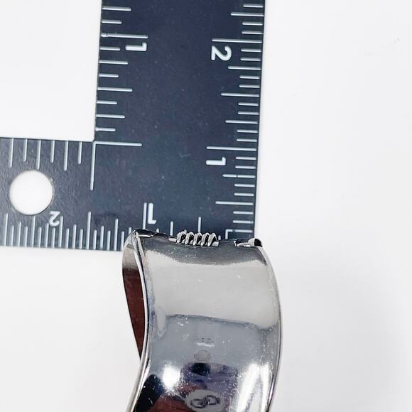 Dark Gray Silver Tone Wave Bangle Bracelet 1" Wide Fashion Statement Costume - Picture 11 of 11